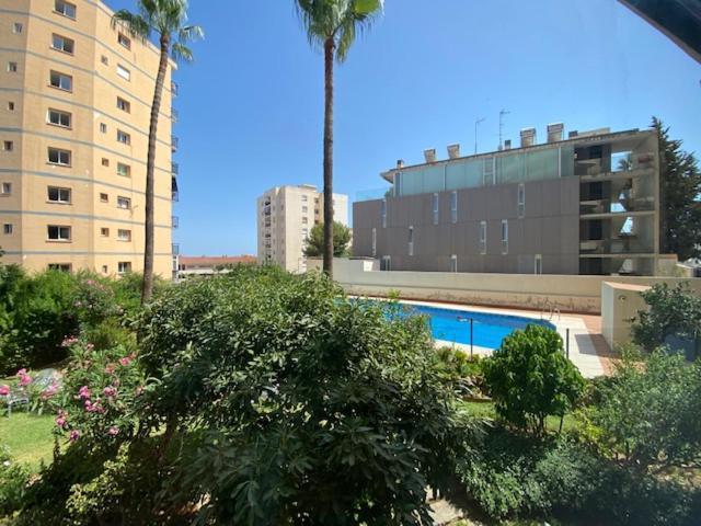 Estudio Nuevo Y Con Piscina 贝纳尔马德纳 外观 照片