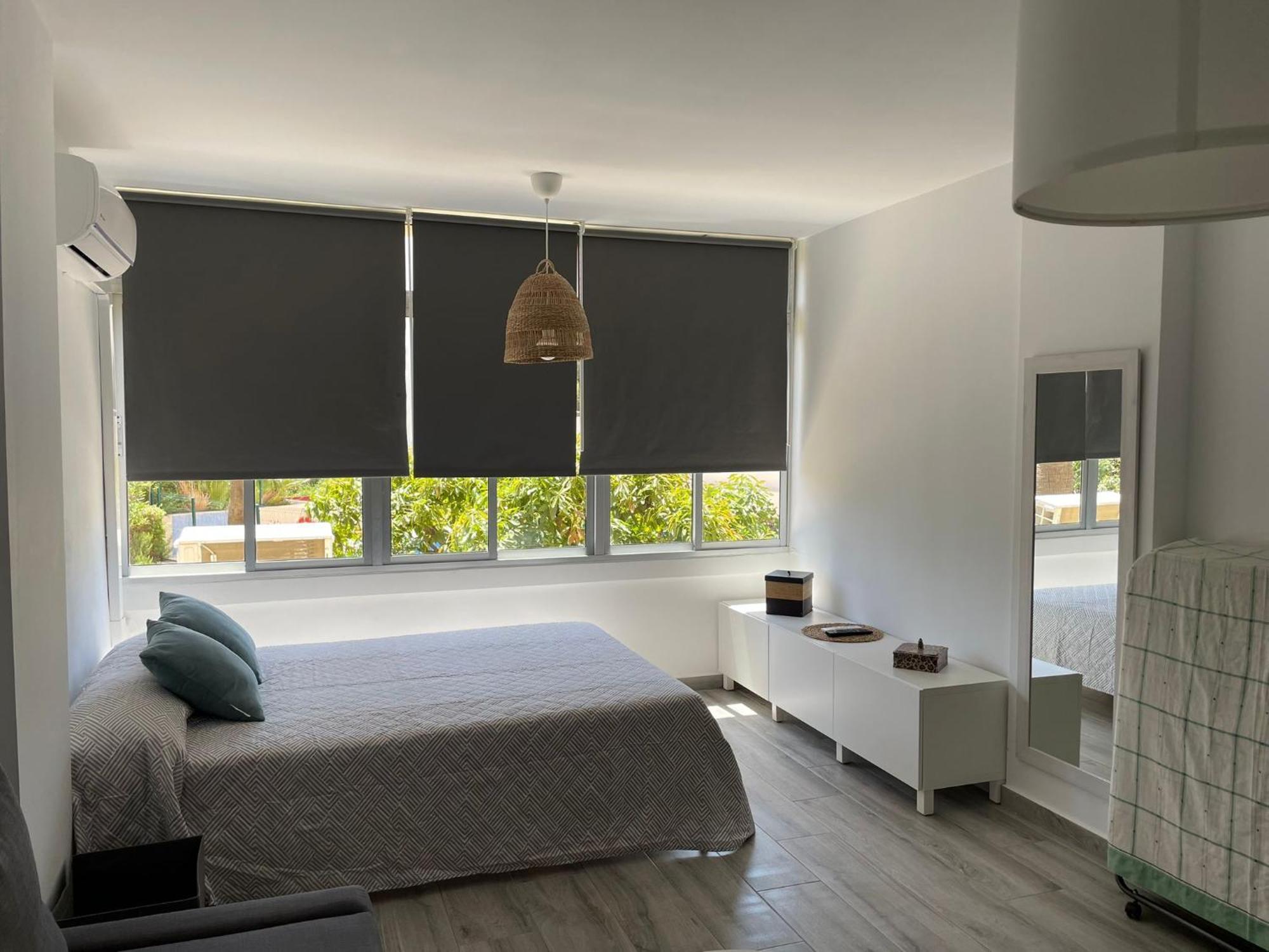Estudio Nuevo Y Con Piscina 贝纳尔马德纳 外观 照片